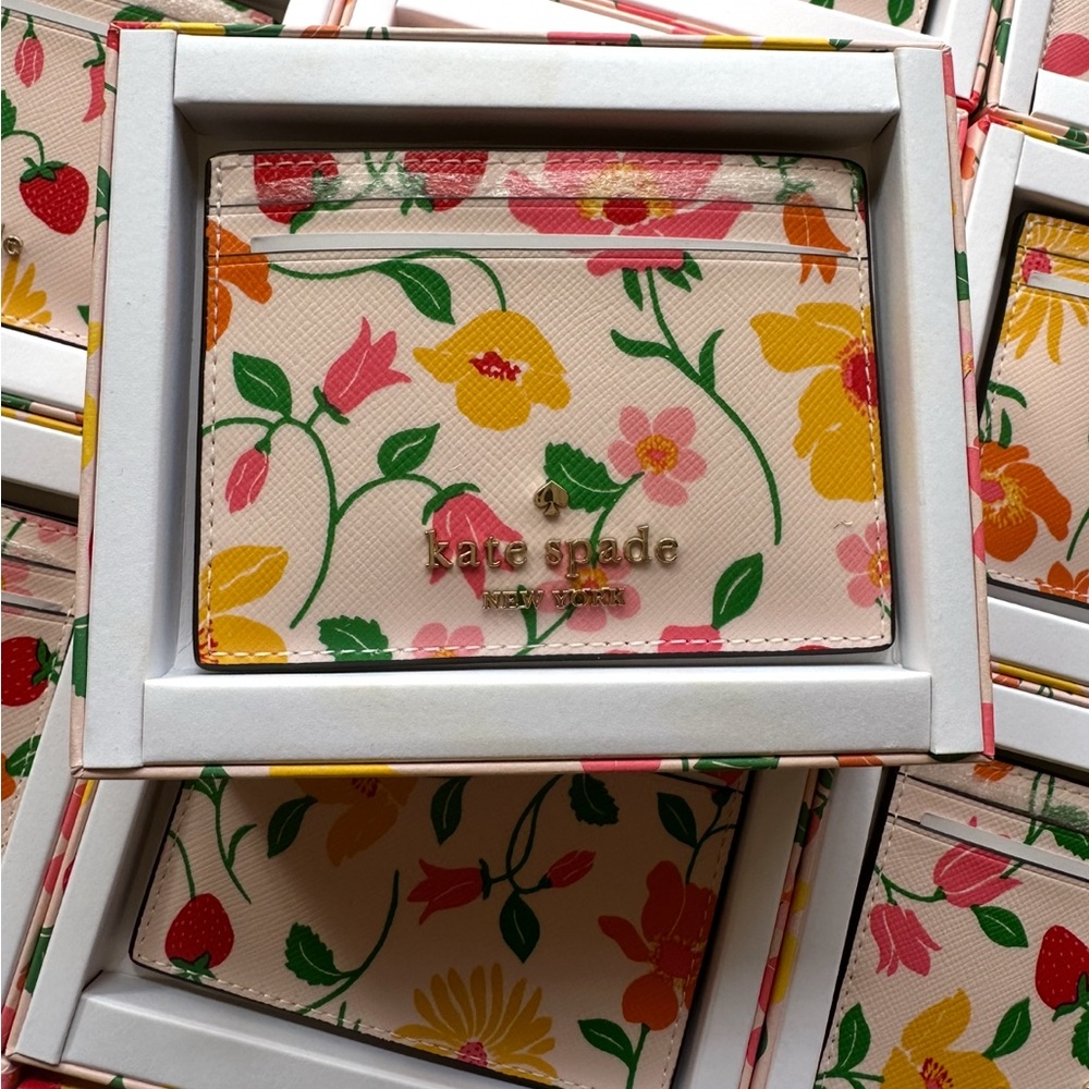 ❤️❤️❤️Kate Spade Floral Card Holder❤️❤️❤️ - Picture 2 of 4